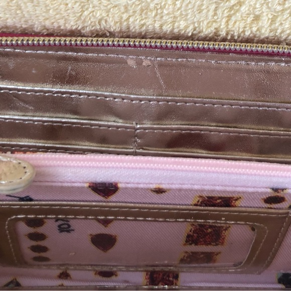 Betsey Johnson large wallet! - Picture 2 of 3